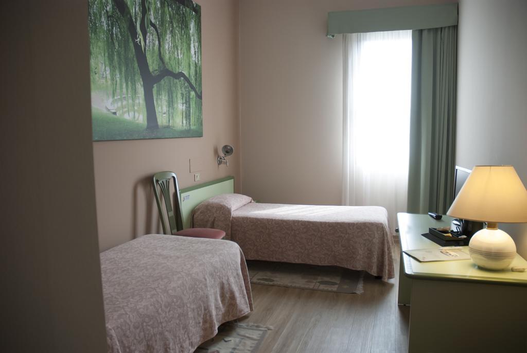 Hotel Valbrenta Лімена Екстер'єр фото